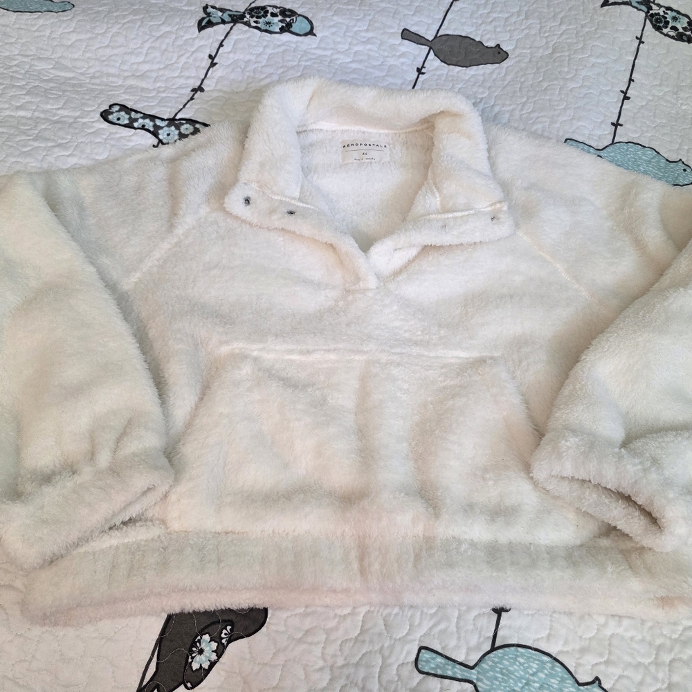 Aeropostale White Fleece Sweater